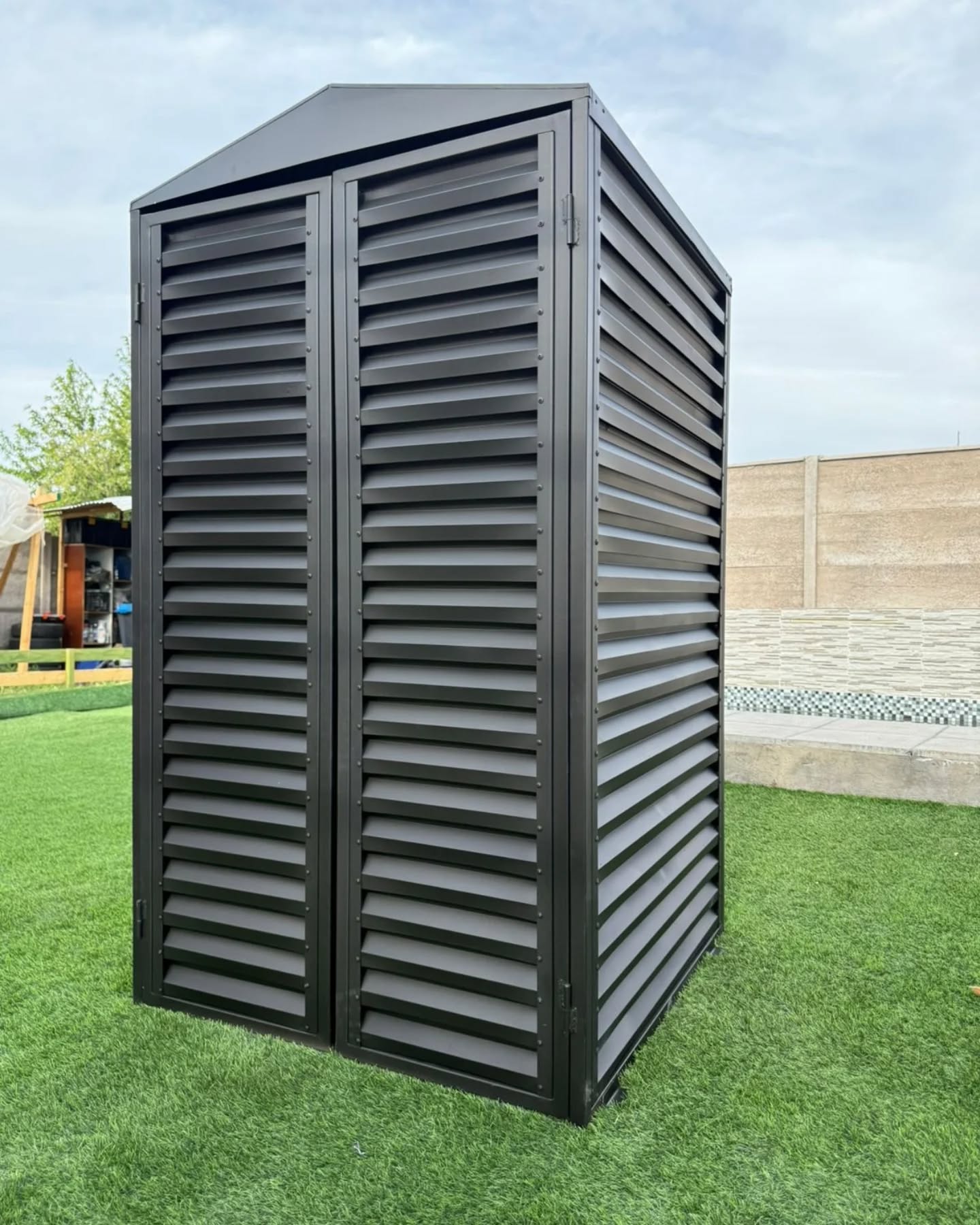 Caseta premium para equipos de piscina y sistema de filtrado